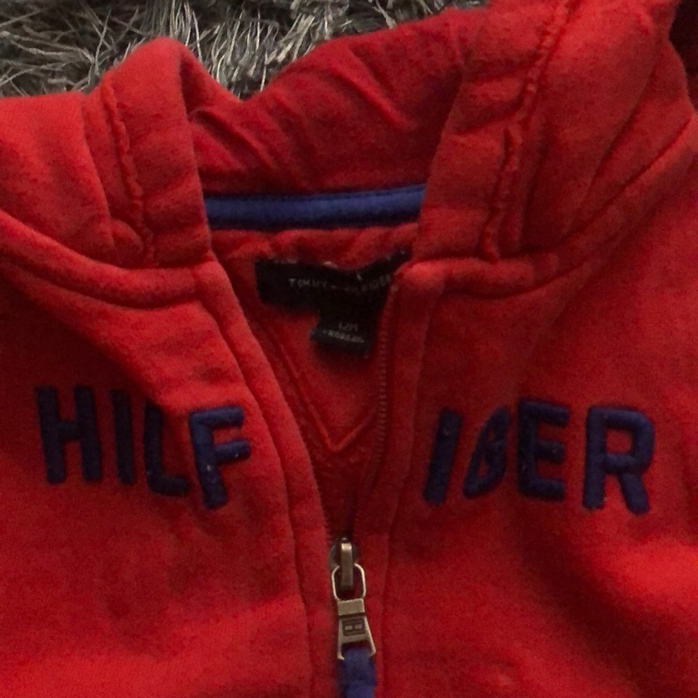 Tommy Hilfiger hoodie. - Picture 4 of 4